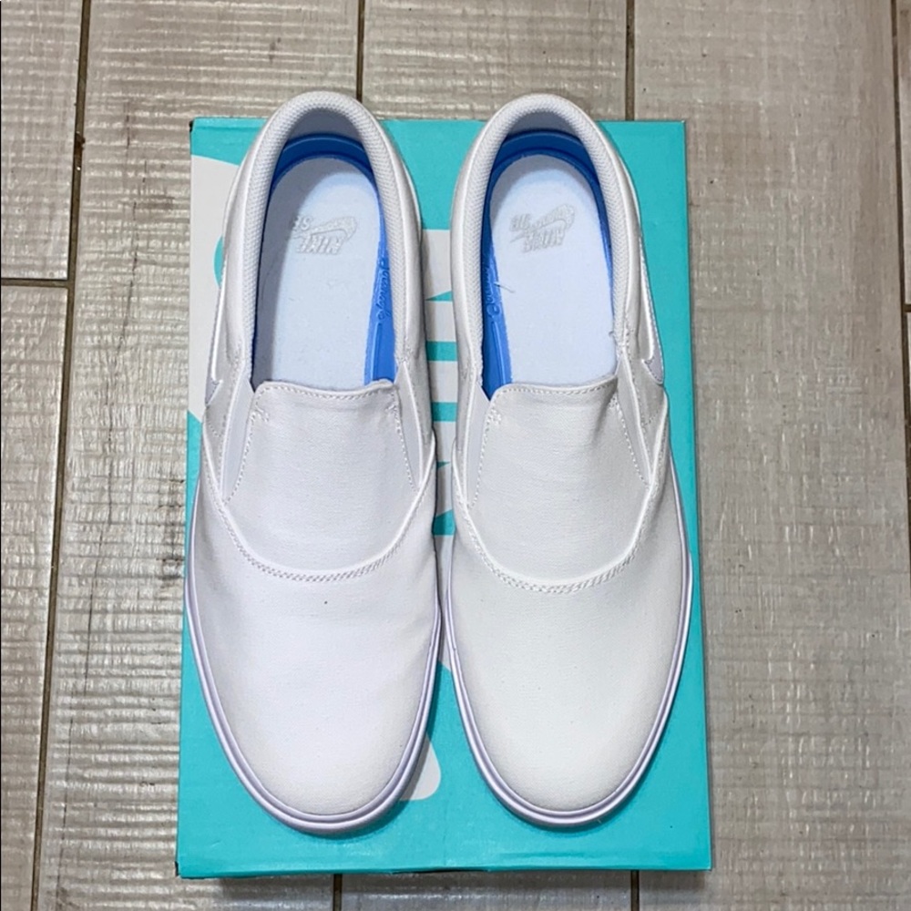 NIKE SB Sneakers Hat Charge Slip On White SnapBack - Picture 7 of 11